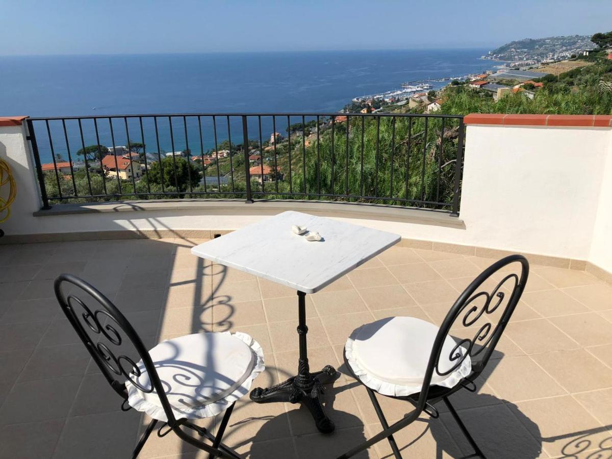 La Casa Di Sissi B&B Sanremo Dış mekan fotoğraf