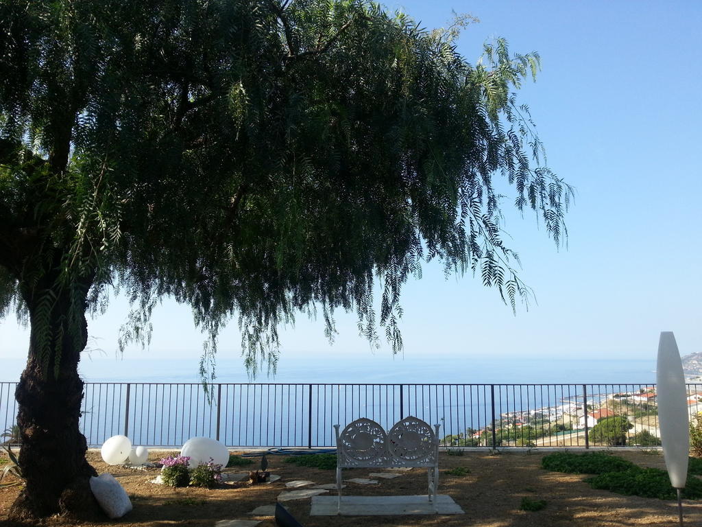 La Casa Di Sissi B&B Sanremo Dış mekan fotoğraf